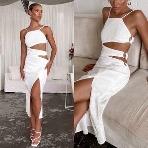 Ashlynn Dress Size XS - White Linen - Here Comes the Sun - Mishkah